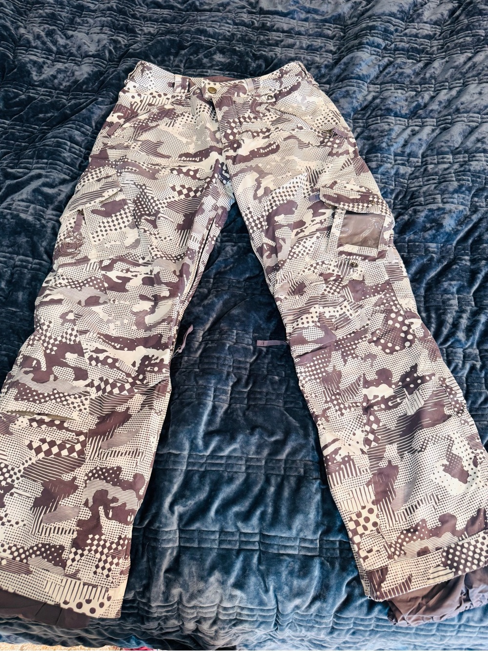 Burton White and Gray Digital Camo ski/board pants. XS adjustable waist.